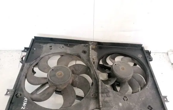 Seat Leon (1M) Radiator cooling fan shroud 1J0121207M