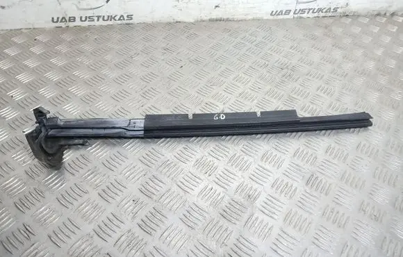 Audi A4 S4 B7 8E 8H Rubber seal rear door window/glass 8H0839480