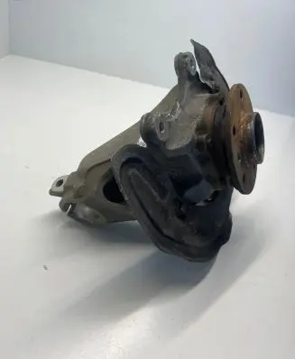 BMW 2 F44 Front wheel hub 687664603 06203433 UKLXR20189