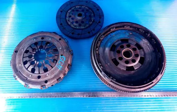 Volkswagen Transporter - Caravelle T4 Clutch set kit 322028110 417000811