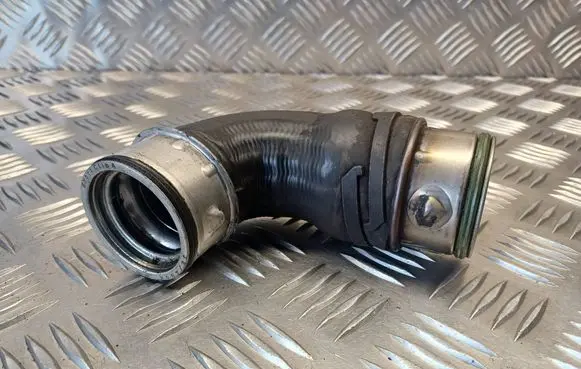 Intercooler hose/pipe