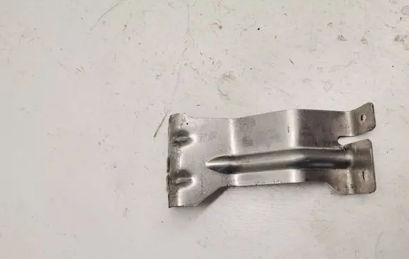 BMW X6M F86 Fuel tank mounting bracket 7158402