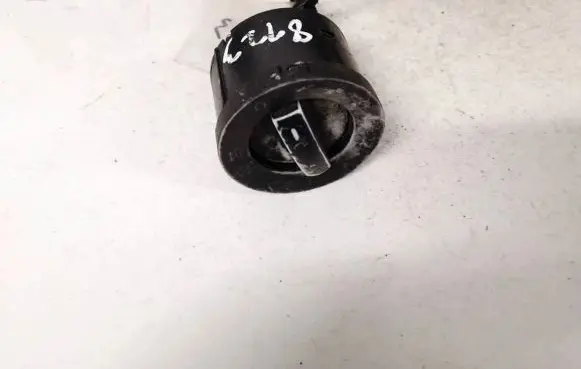Volkswagen Touareg I Light switch 7l6941431a