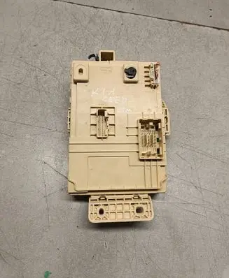 KIA Ceed Fuse module J78401912200124 91951J7840 1319C20116