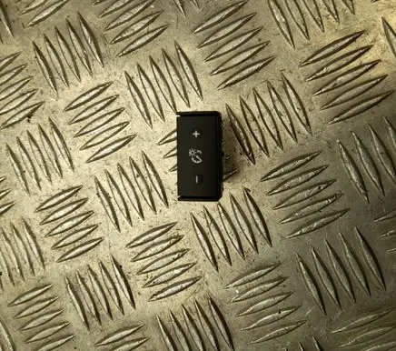 Other switches/knobs/shifts