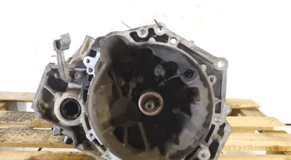 Toyota Auris E180 Manual 6 speed gearbox 311150D090