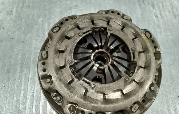 Mercedes-Benz C W203 Dual mass flywheel A0012522005