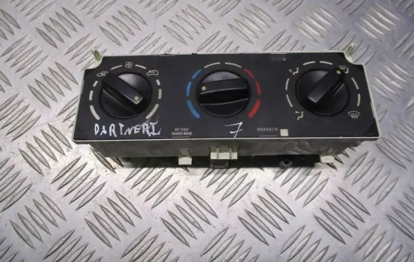 Peugeot Partner Interior fan control switch 