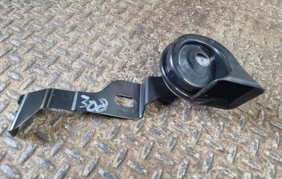 Ford Escape IV Horn signal LX6T13802AD