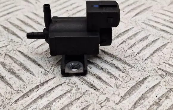Toyota Verso Vacuum valve 258600R010 72828606