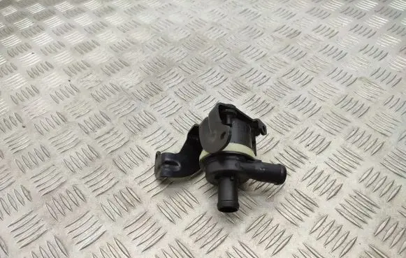 Audi Q5 SQ5 Electric auxiliary coolant/water pump 06D121601B