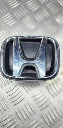 Honda Civic Manufacturer badge logo/emblem 1311099011