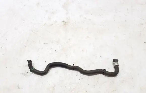 Engine coolant pipe/hose