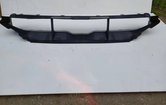 Audi A6 etron 85E Intercooler air guide/duct channel 85E121333J