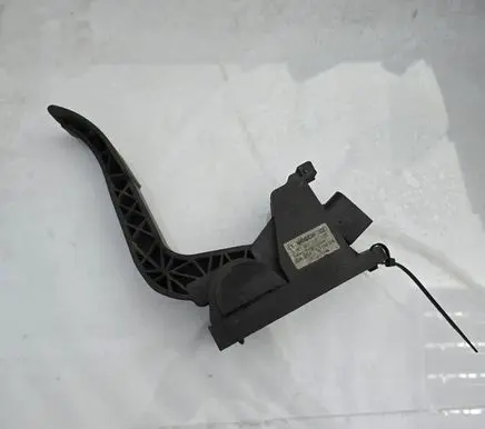 Mercedes-Benz Sprinter W901 W902 W903 W904 Accelerator throttle pedal 0281002335 0281002236 A9015000404