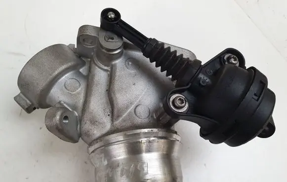BMW 5 G30 G31 EGR valve