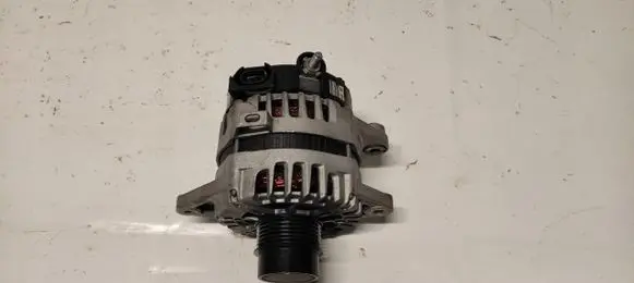 Hyundai Tucson LM Generator/alternator 37300-2B960