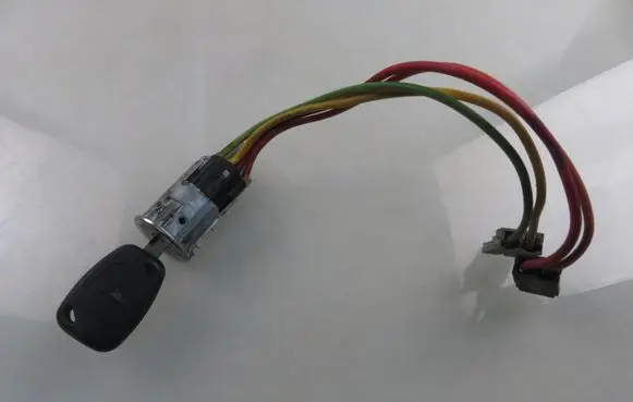 Renault Trafic II (X83) Ignition lock