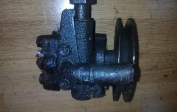 Hyundai Accent Power steering pump