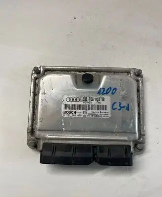 Audi TT Mk1 Engine control unit/module 0261208005 8N0906018BR 1039S00000
