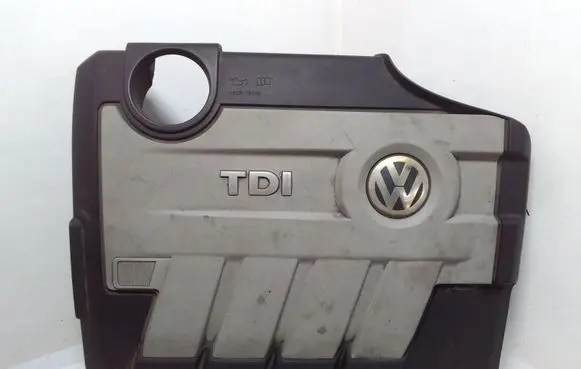 Volkswagen Tiguan Engine cover (trim) 03L103925 03L103925C