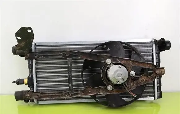 Coolant radiator