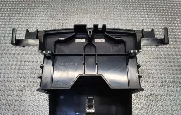 Volkswagen Crafter Radio/GPS head unit trim A9066890531