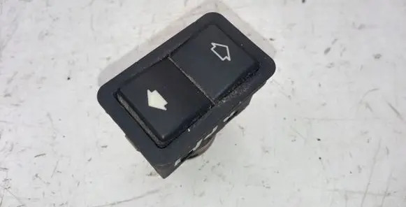 BMW 5 E39 Quarter vent window switch 8368974