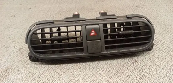 Opel Agila B Dash center air vent grill 7361051K00