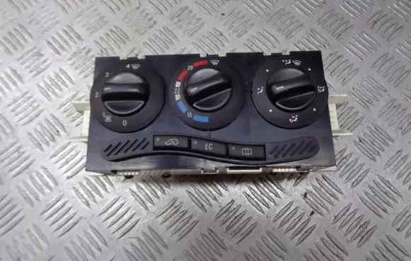 Mercedes-Benz A W168 Interior fan control switch A1688300485