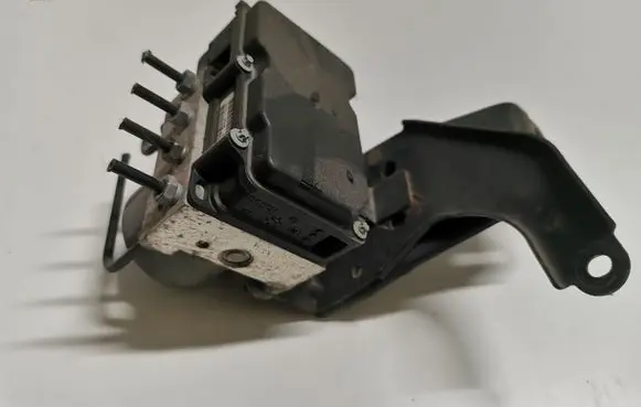 Nissan Qashqai ABS Pump 47660JD000