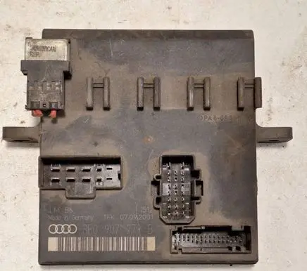 Audi A4 S4 B6 8E 8H Comfort/convenience module 8E0907279B 07092001