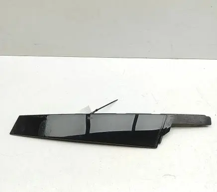 BMW 5 G60 G61 Front door glass trim molding 5A058C4