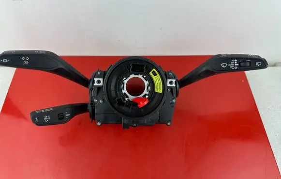Wiper turn signal indicator stalk/switch