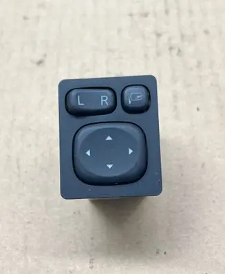 Toyota Auris E180 Wing mirror switch 183691