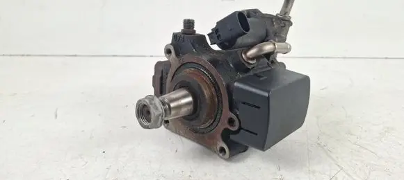 Volkswagen Caddy Fuel injection high pressure pump 03L130755E