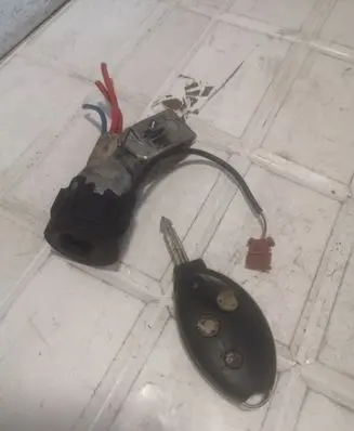 Citroen C5 Ignition lock 9632897680