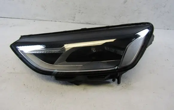 Audi A4 S4 B9 8W Headlight/headlamp 8W0941011