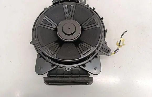 Volvo XC90 Subwoofer speaker 31456258