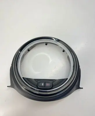 Mini Clubman F54 Radio/GPS head unit trim 9354026 14369510 A2C92961001