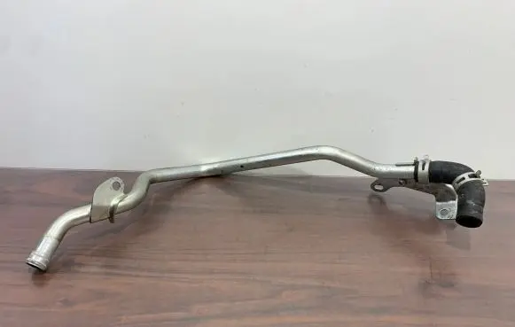 Mitsubishi Outlander IV Engine coolant pipe/hose