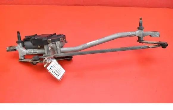 Volvo V40 Front wiper linkage and motor 31378574