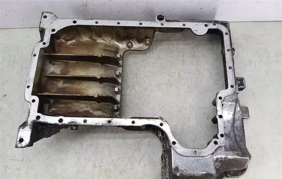 Audi A8 S8 D2 4D Oil sump 077103603J