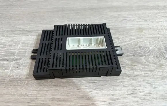 BMW 5 E60 E61 Light module LCM 6943288