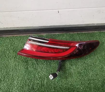 KIA Pro Cee'd III Rear/tail lights 92402-J7200