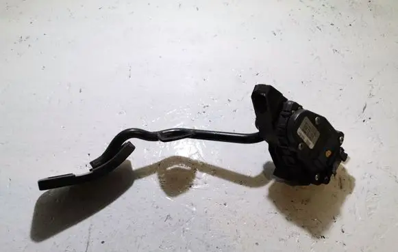 Audi A4 S4 B6 8E 8H Accelerator throttle pedal 8E2721523
