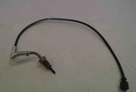 Volkswagen PASSAT CC Oil temperature sensor 04L906088DT
