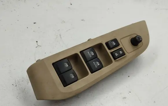 Subaru Outback (BS) Electric window control switch 83071AL05A