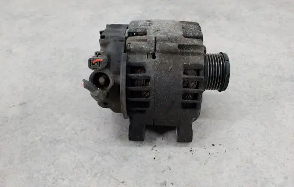 Peugeot 207 Generator/alternator 9678048880
