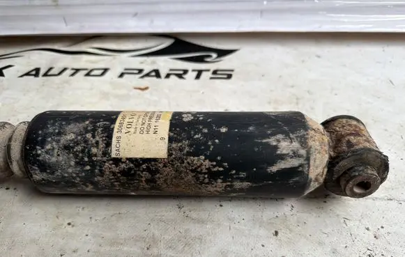 Volvo XC90 Rear shock absorber/damper 30683451 NH23C N1116283